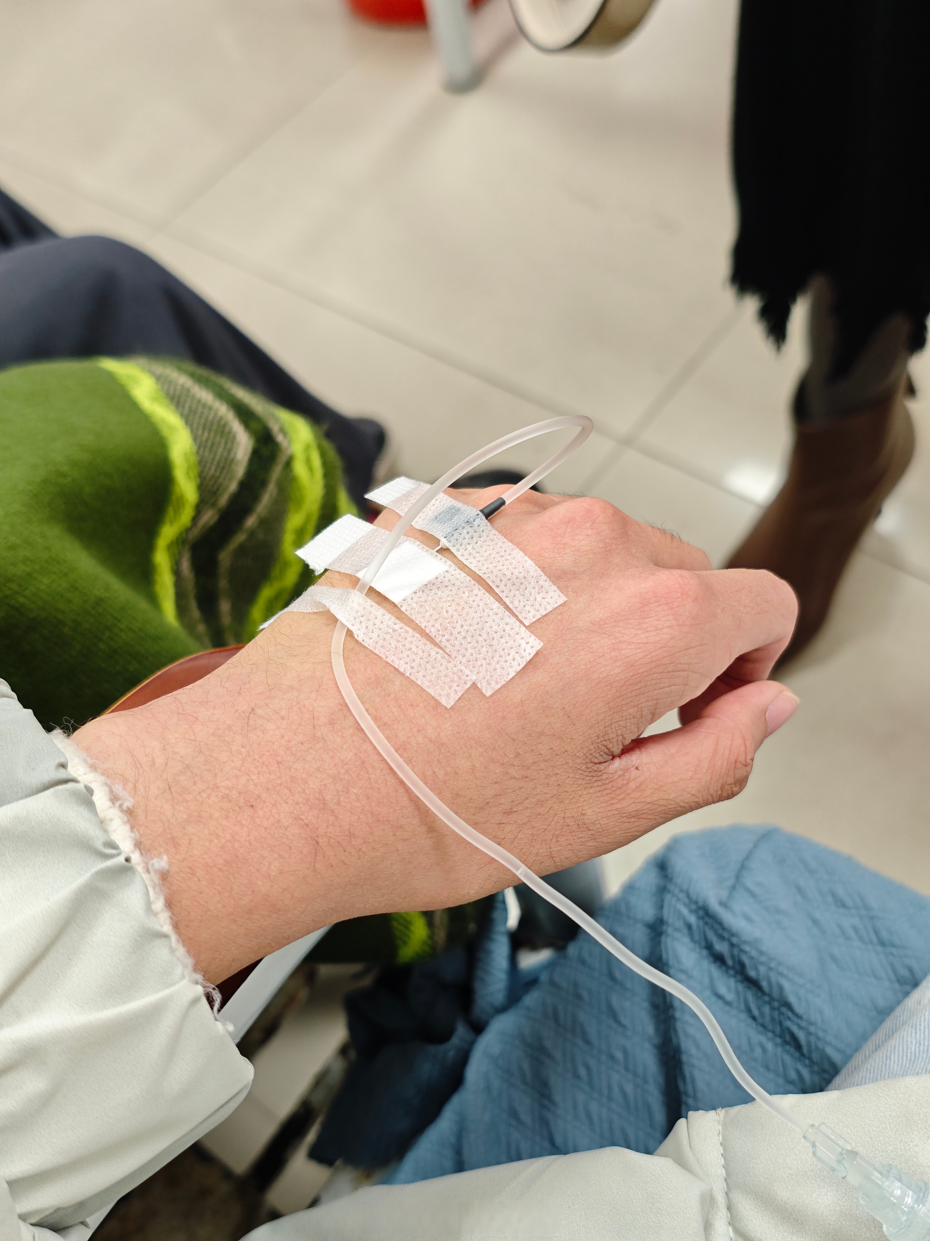 「美国新冠确诊病例超595万例」〃美国新冠确诊超926万例-第1张图片