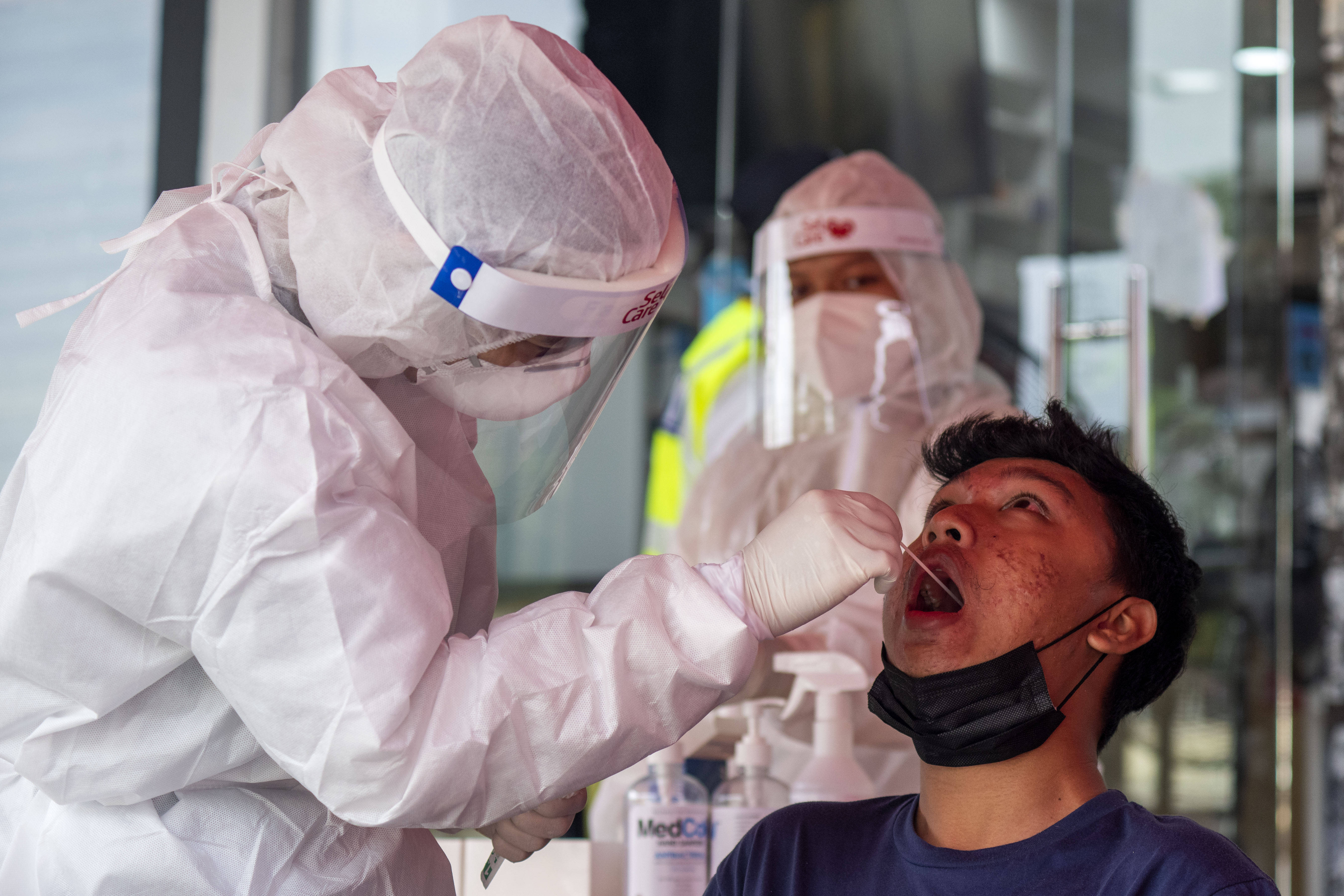 “美国新冠肺炎确诊超86万例	” 美国新冠肺炎确诊病例超159万？-第2张图片