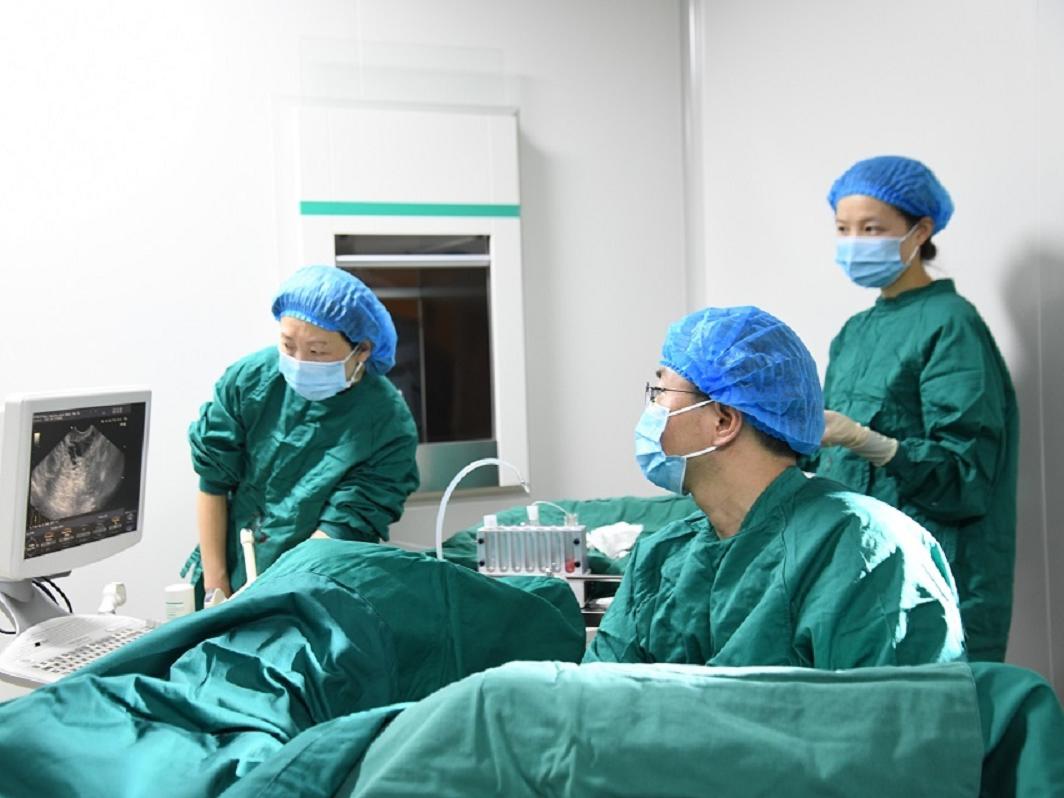 广东昨增本土确诊74例:深圳69例︰(广东疫情深圳确诊人数)-第1张图片