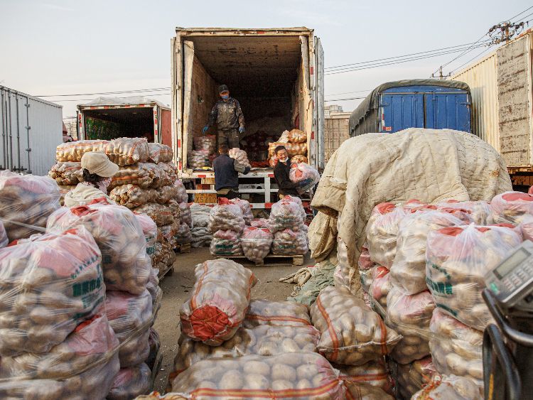 北京新发地市场商户回浙江后确诊,北京新发地市场疫情什么时候发现的