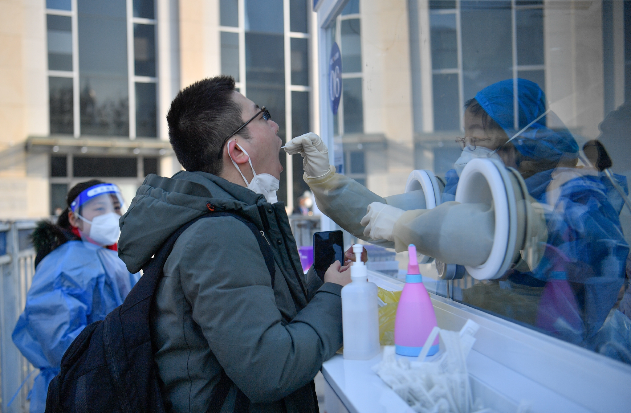 浙江新增5例本土确诊其中杭州4例.31省区市新增55例确诊病例,浙江新增1例本土病例-第3张图片