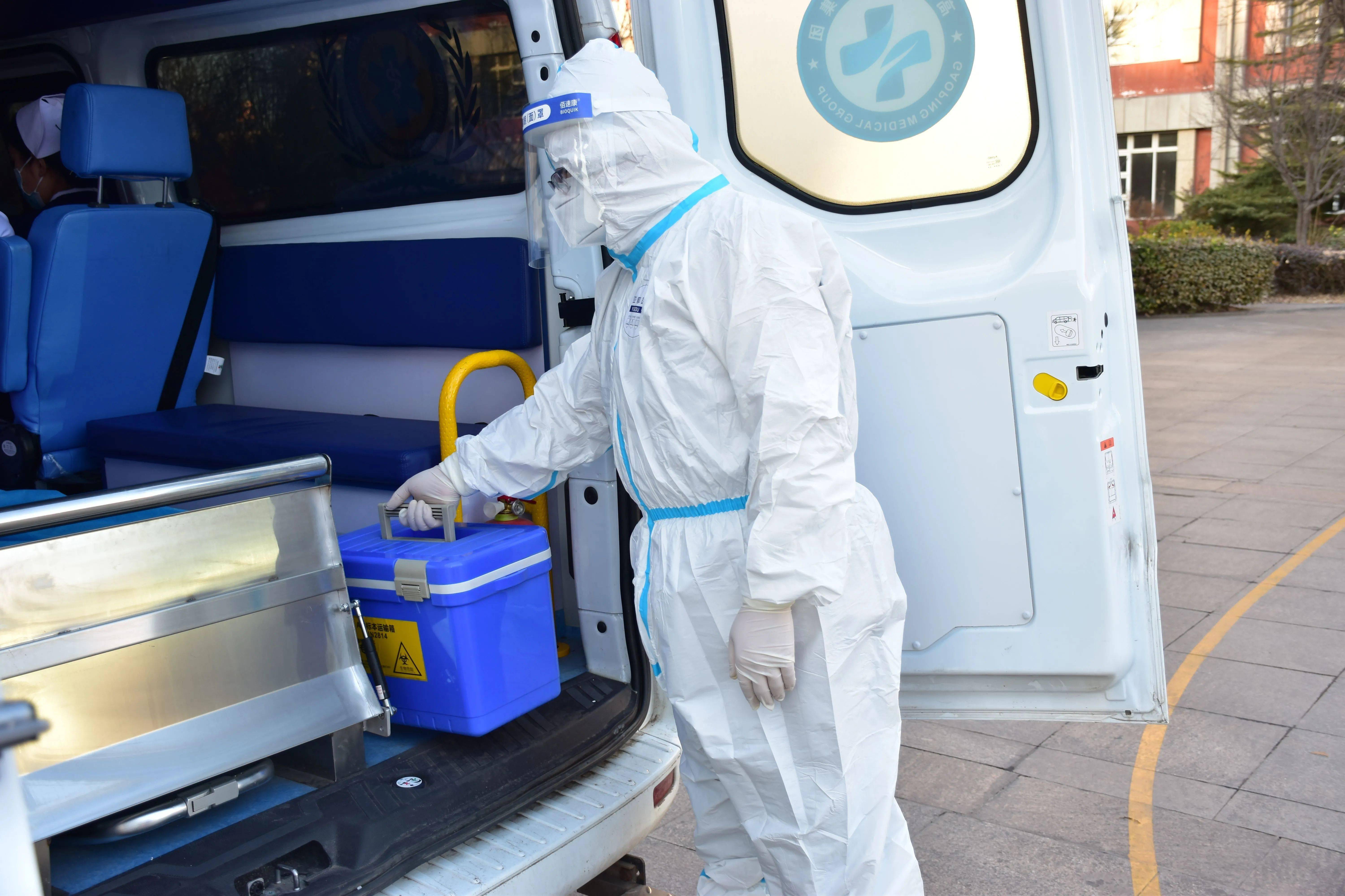 【喀什最新核酸检测14人阳性/喀什预计2天完成全民核酸检测】-第1张图片