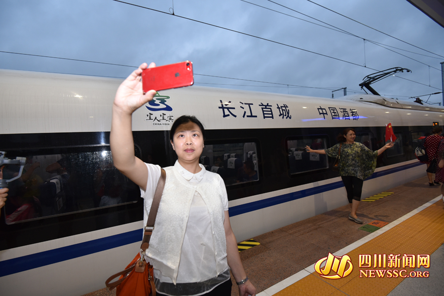 宜宾一上午确诊250个?谣言.宜宾确诊1例-第2张图片