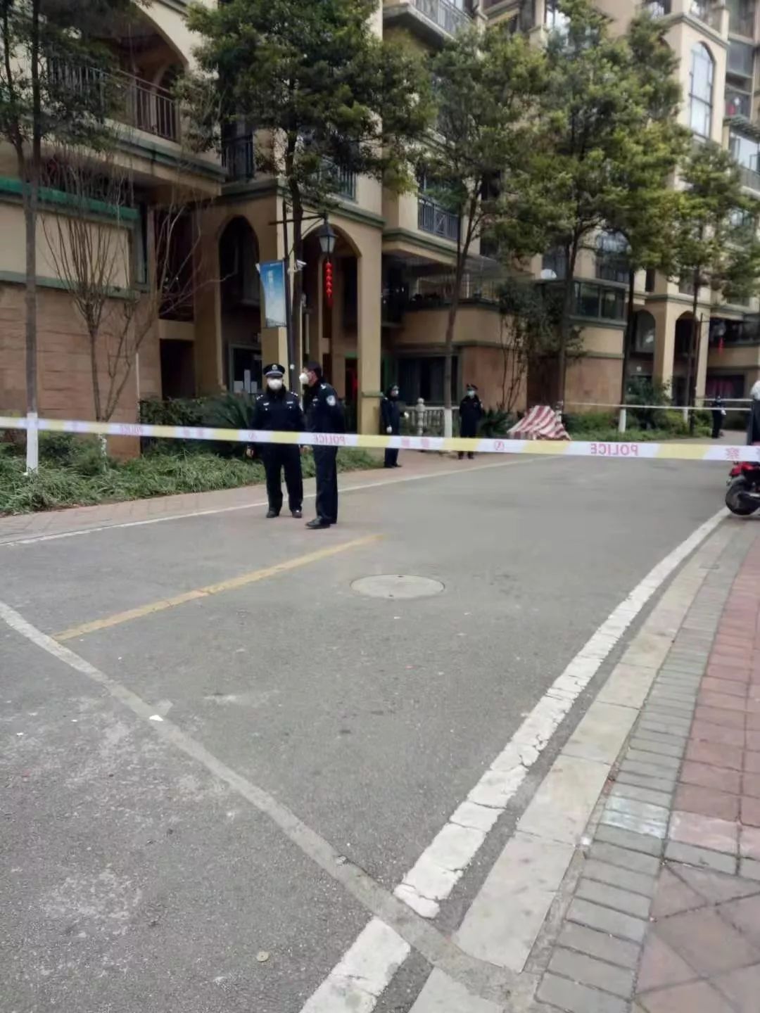 疫情确诊小区-小区出现确诊病例,是否要封闭-第2张图片