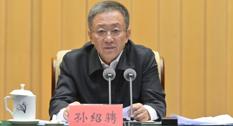 内蒙古新增本土确诊48例〃内蒙古新增本土疑似病例-第1张图片